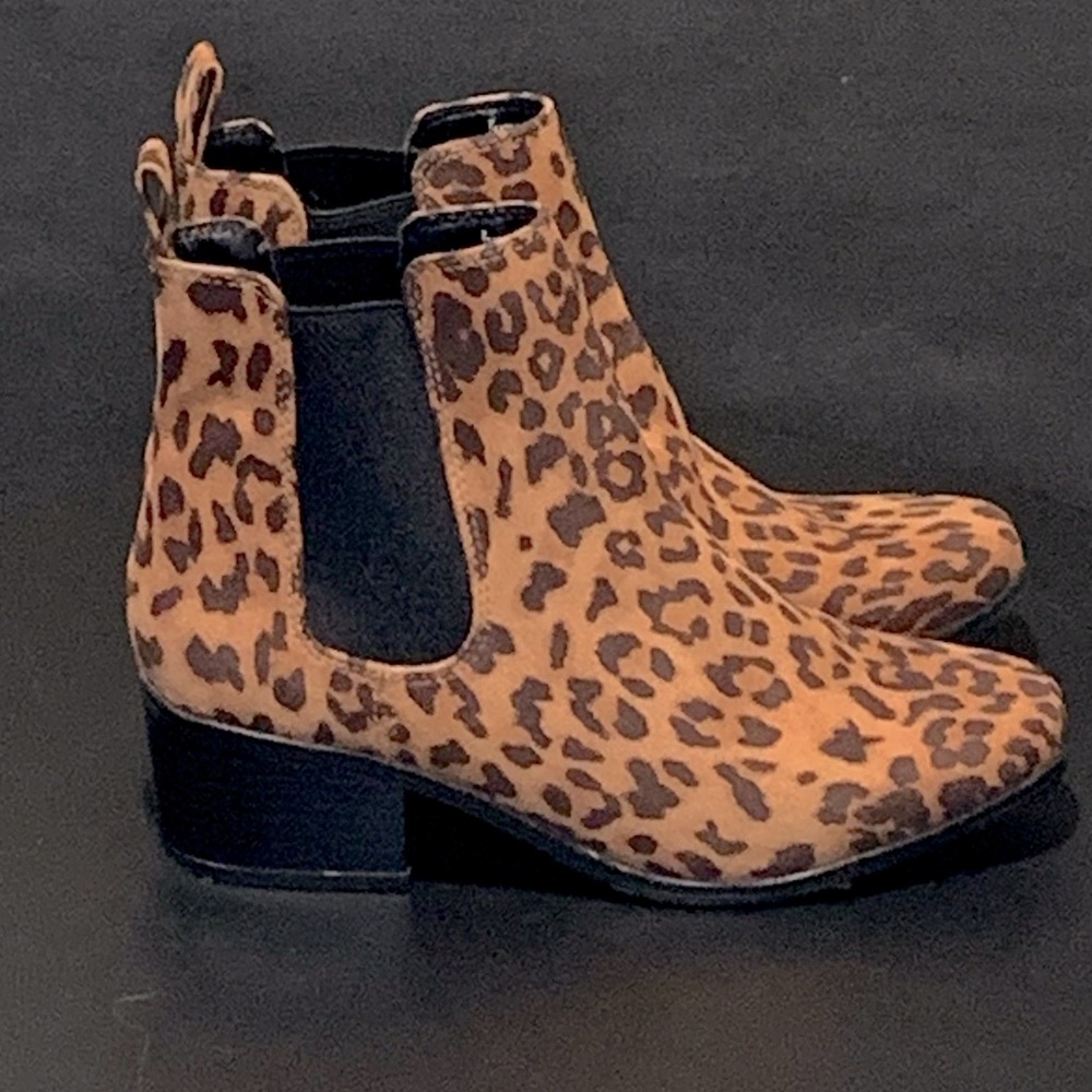 NWOT Women's Leopard Ankle Boots, Size 7